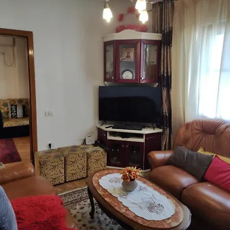 Apartamento Flat In Tirana, Rruga 5 Maji, *