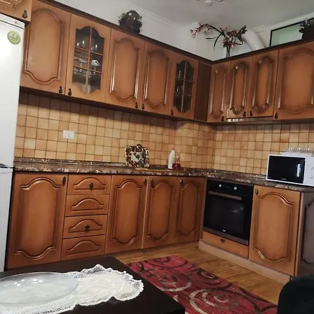 Flat In Tirana, Rruga 5 Maji, 地拉那